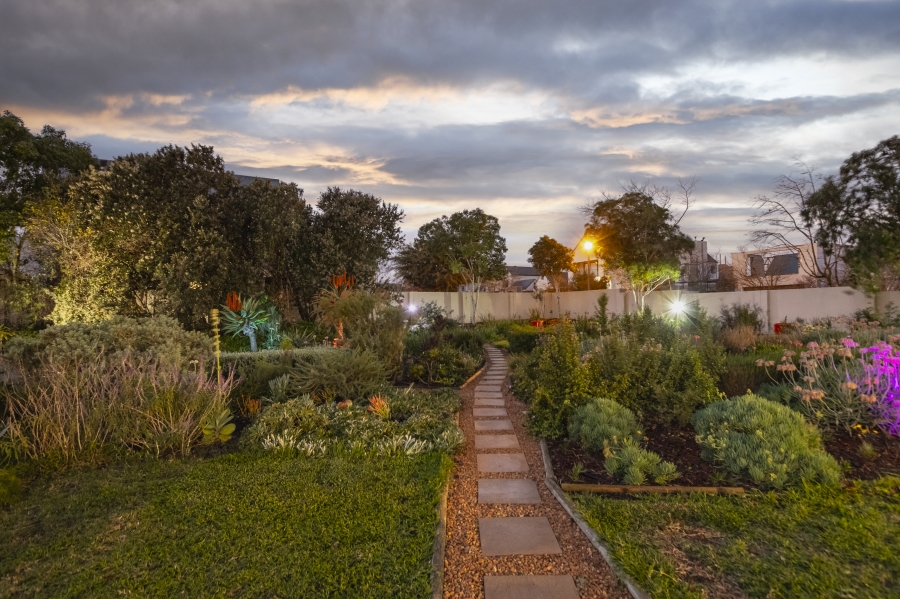 5 Bedroom Property for Sale in De Wijnlanden Residential Estate Western Cape